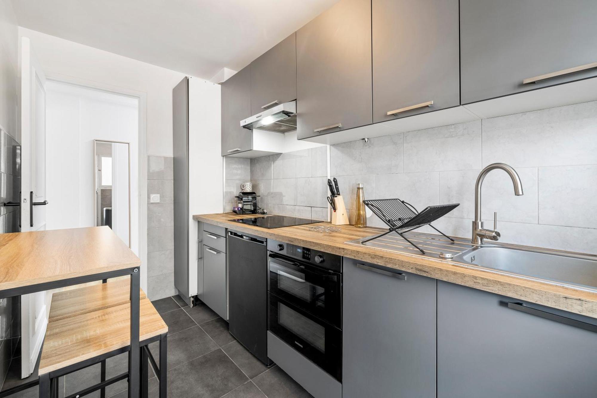 Nice Renting - Philibert - Elegant Spacious Quiet Near The Port Free Parking Luaran gambar